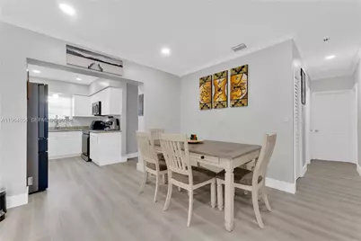 16895 NE 4th Pl, North Miami Beach, FL 33162 - Photo 5