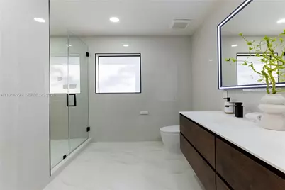 2415 NE 35th Dr, Fort Lauderdale, FL 33308 - Photo 19