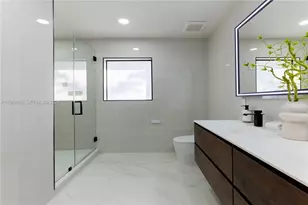 2415 NE 35th Dr, Fort Lauderdale, FL 33308 - Photo 19