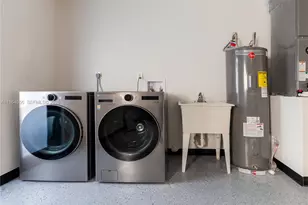 2415 NE 35th Dr, Fort Lauderdale, FL 33308 - Photo 37