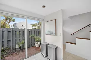 1953 NE 15th Ave, Fort Lauderdale, FL 33305 - Photo 7