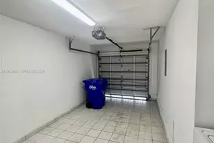 922 NW 106th Ave Cir, Miami, FL 33172 - Photo 21