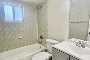 922 NW 106th Ave Cir, Miami, FL 33172 - Photo 31