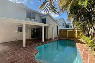 922 NW 106th Ave Cir, Miami, FL 33172 - Photo 17