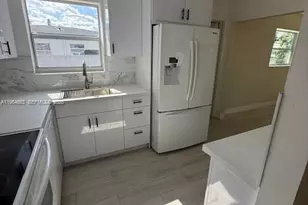 4600 SW 33rd Dr, West Park, FL 33023 - Photo 7