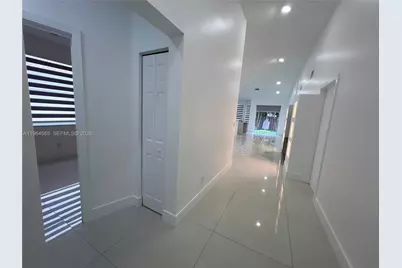 853 NW 131st Ave, Pembroke Pines, FL 33028 - Photo 21