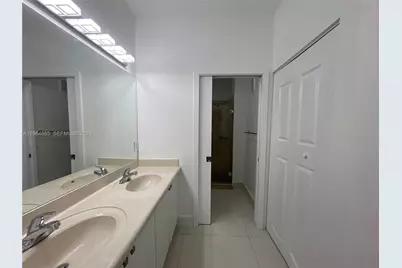 853 NW 131st Ave, Pembroke Pines, FL 33028 - Photo 19