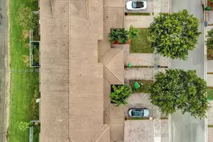 9115 Chambers St, Tamarac, FL 33321 - Photo 25