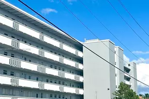 1425 Atlantic Shores Blvd, Hallandale Beach, FL 33009 - Photo 17