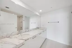 950 Brickell Bay Dr, Miami, FL 33131 - Photo 15