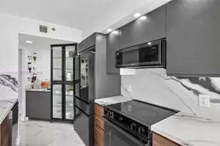 1000 Island Blvd, Aventura, FL 33160 - Photo 5