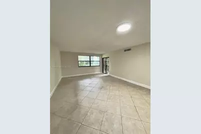 200 W Park Dr #207-1, Miami, FL 33172 - Photo 19