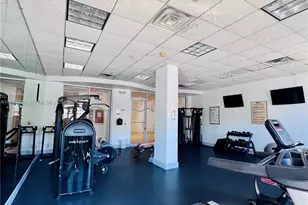 401 N 69th St, Miami Beach, FL 33141 - Photo 27