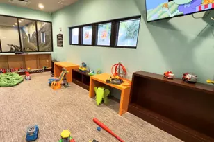 8760 NW 97th Ave, Doral, FL 33178 - Photo 15