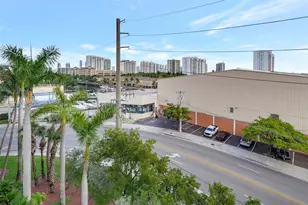 18800 NE 29th Ave, Aventura, FL 33180 - Photo 15