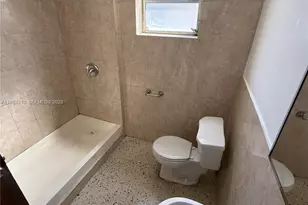 926 NW 5th St, Miami, FL 33128 - Photo 9