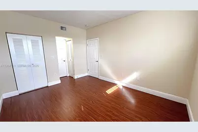 2860 N Oakland Forest Dr #CLUB2, Oakland Park, FL 33309 - Photo 11