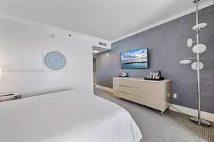 4401 Collins Ave, Miami Beach, FL 33140 - Photo 9