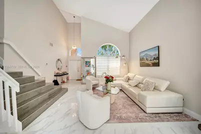 10880 NW 58th Ter, Doral, FL 33178 - Photo 7