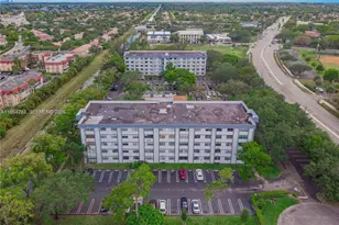 2501 Riverside Dr, Coral Springs, FL 33065 - Photo 27