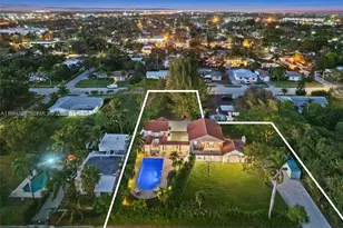 321 SW 1st Ave, Boynton Beach, FL 33435 - Photo 9