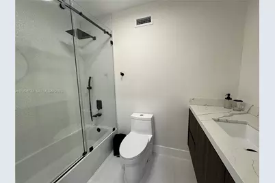 15896 Kilmarnock Dr #15896, Miami Lakes, FL 33014 - Photo 23