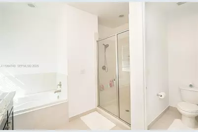 11660 SW 13th Ct, Pembroke Pines, FL 33025 - Photo 43