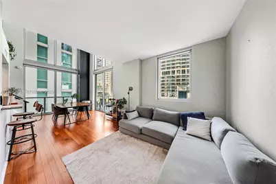 1050 Brickell Ave #422, Miami, FL 33131 - Photo 5