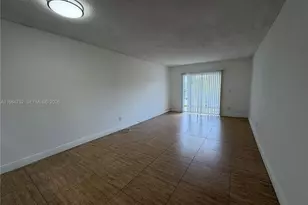 13685 NE 10th Ave, North Miami, FL 33161 - Photo 5