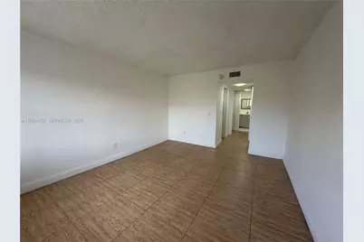 13685 NE 10th Ave #304, North Miami, FL 33161 - Photo 9