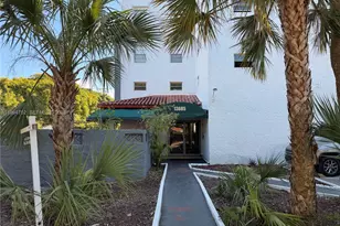 13685 NE 10th Ave, North Miami, FL 33161 - Photo 15