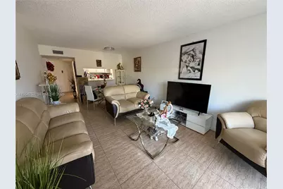 13685 NE 10th Ave #304, North Miami, FL 33161 - Photo 9