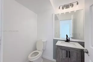 792 NW 170th Terrace, Pembroke Pines, FL 33028 - Photo 13