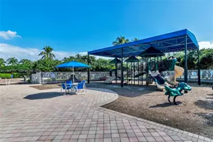 792 NW 170th Terrace, Pembroke Pines, FL 33028 - Photo 31