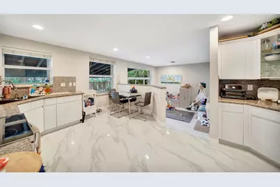 10880 NW 58th Ter #0, Doral, FL 33178 - Photo 13