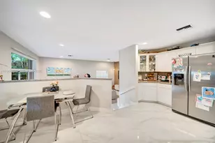 10880 NW 58th Terrace, Doral, FL 33178 - Photo 17