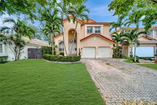 10880 NW 58th Terrace, Doral, FL 33178 - Photo 1