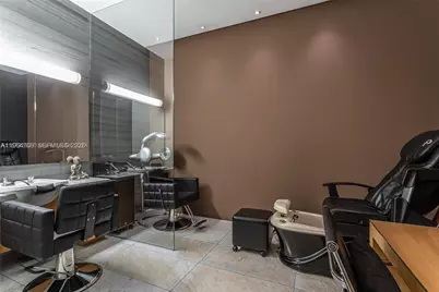 88 SW 7th St #2204, Miami, FL 33130 - Photo 47