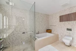 88 SW 7th St, Miami, FL 33130 - Photo 19