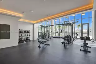 580 72, Miami Beach, FL 33141 - Photo 21