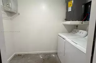 4403 NW 4th Ave, Deerfield Beach, FL 33064 - Photo 23