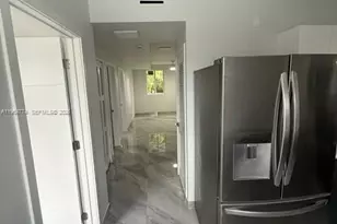 166 NE 70th St, Miami, FL 33138 - Photo 5