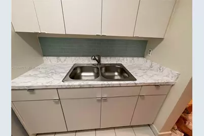 1450 Atlantic Shores Blvd #109, Hallandale Beach, FL 33009 - Photo 31