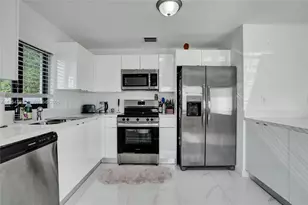 1712 NW 76th Terrace, Miami, FL 33147 - Photo 3