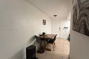 9365 Fontainebleau Blvd, Miami, FL 33172 - Photo 15