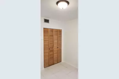5420 W 21st Ct #108, Hialeah, FL 33016 - Photo 3
