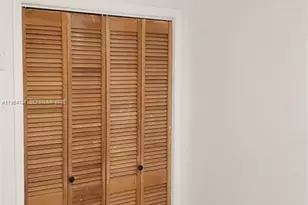 5420 W 21st Ct, Hialeah, FL 33016 - Photo 3