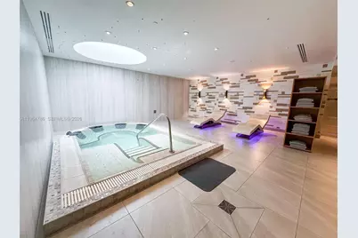 6799 Collins Ave #1102, Miami Beach, FL 33141 - Photo 31