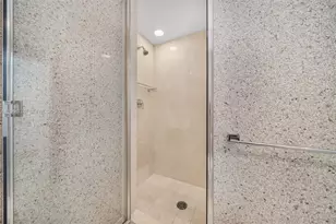 6799 Collins Ave, Miami Beach, FL 33141 - Photo 21