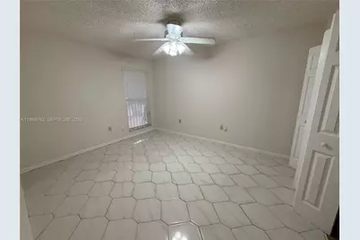 106 SW 96th Ct, Miami, FL 33174 - Photo 15